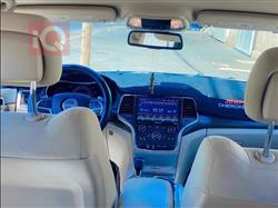 جیپ گراند شیرۆکی